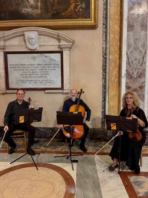 September 4th, 2026
Consonus Trio and Soprano at Santa Francesca Romana Church and @hotelderussie in Rome.
#weddingmusicbanditaly #weddingmusicinrome #hotelderussieweddingmusic #hotelderussieweddingmusicians #weddingstringquartetinrome